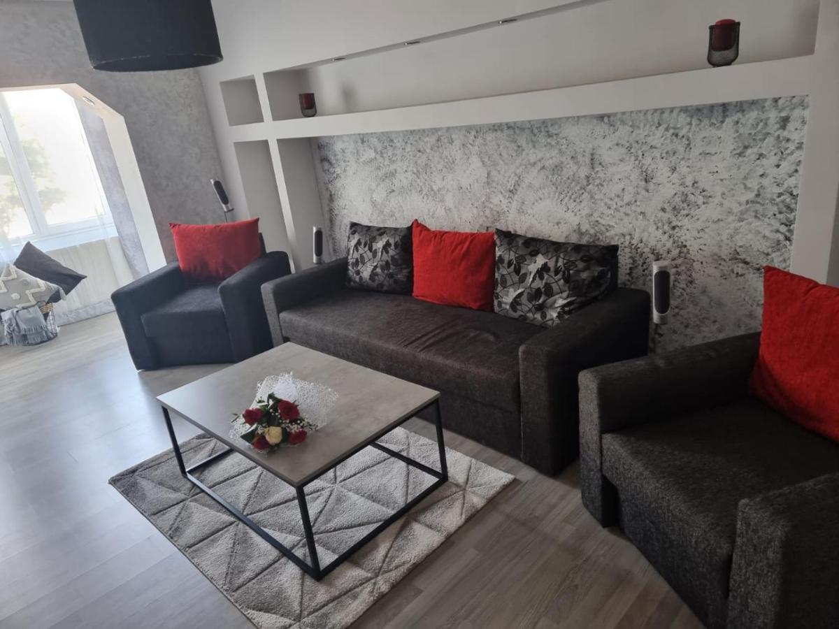 Clau Home Хунедоара Экстерьер фото